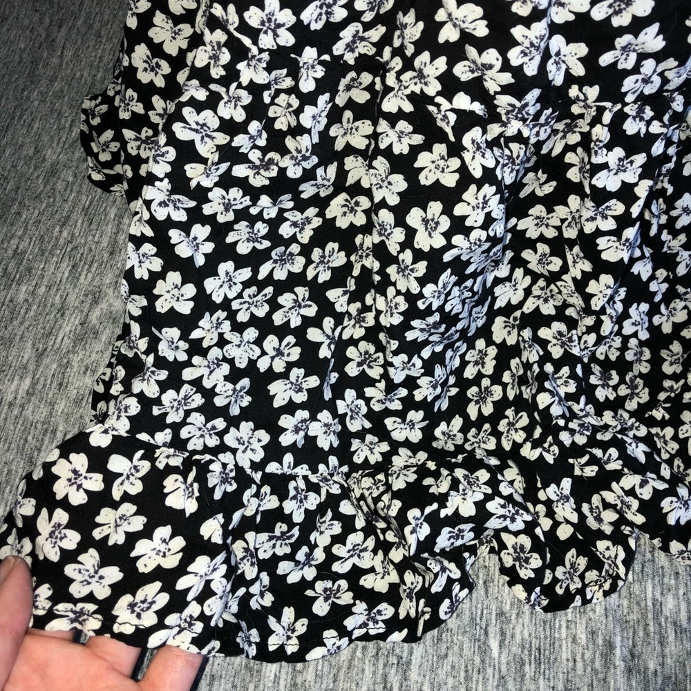 SOLD brandy melville b&w floral dress - Picture 2 of 4